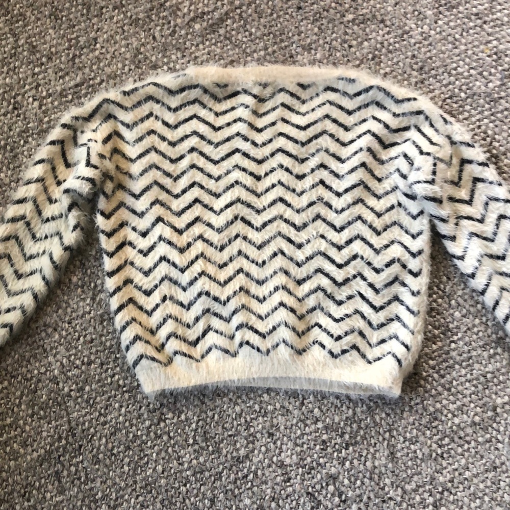Sweater - Picture 3 of 3